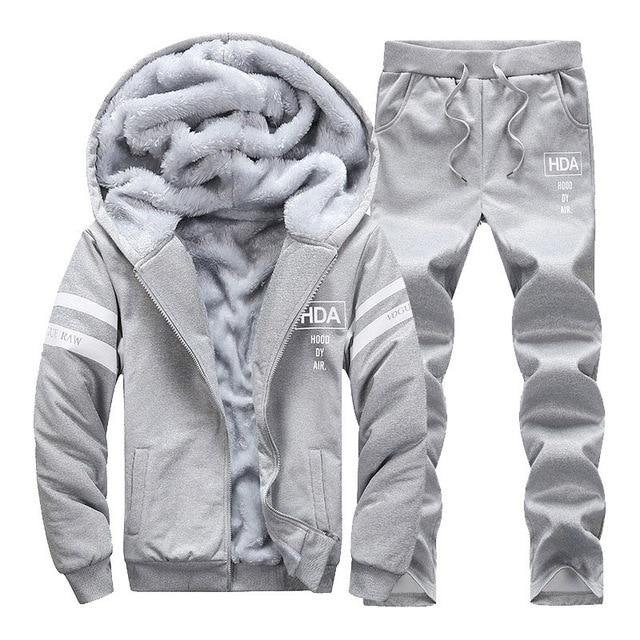 Men Sporting Fleece - Image 5